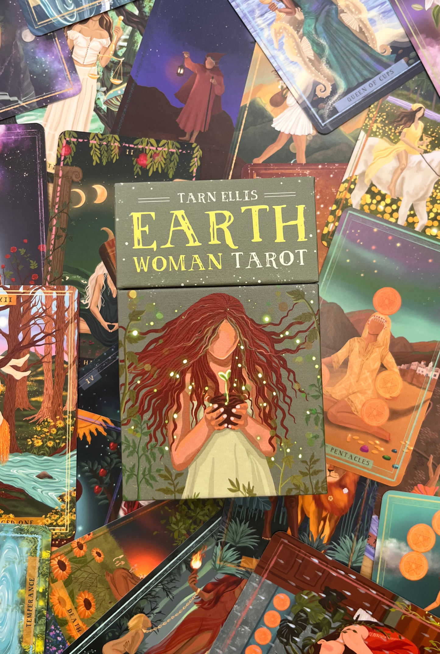 Earth Woman Tarot, Tarn Ellis