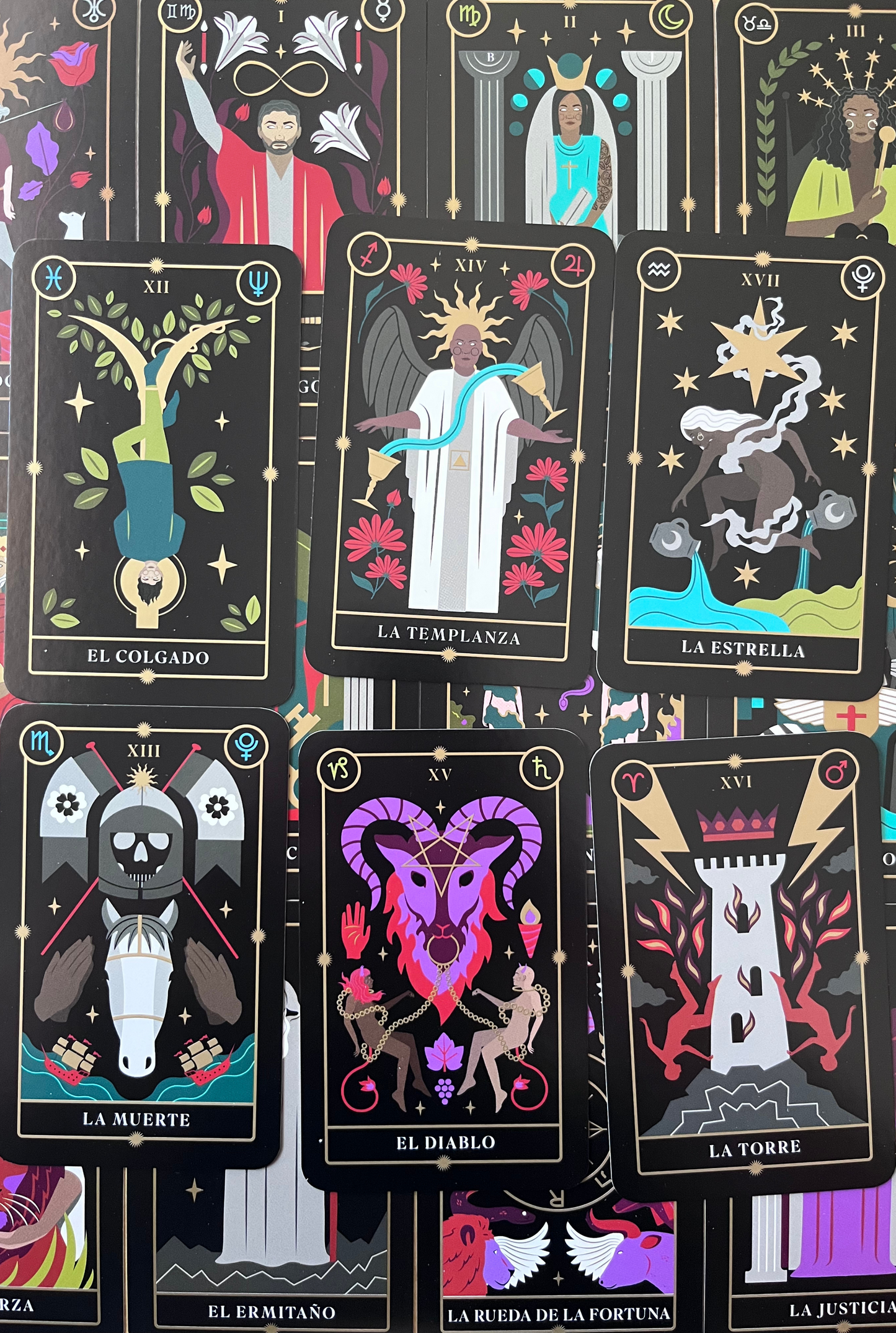 El tarot mágico de la bruja del bosque