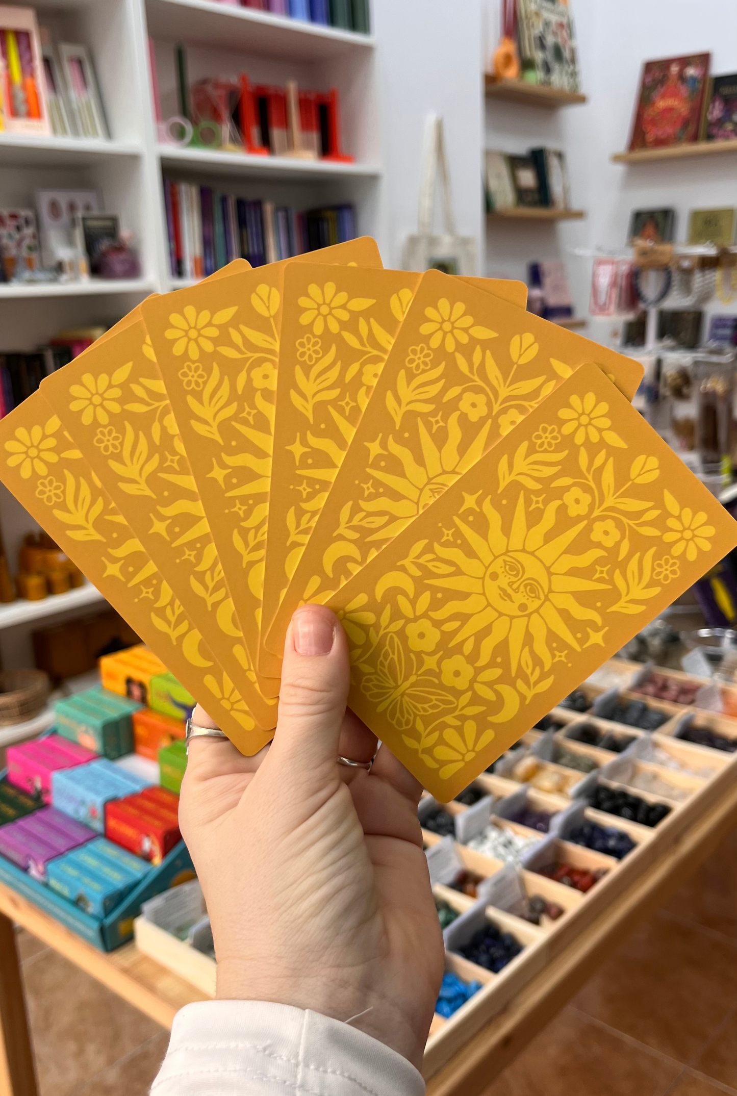 Flower Child Tarot, Kira Cyan