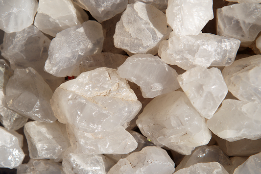 Piedra Lunar propiedades y características espirituales de los cristales de poder