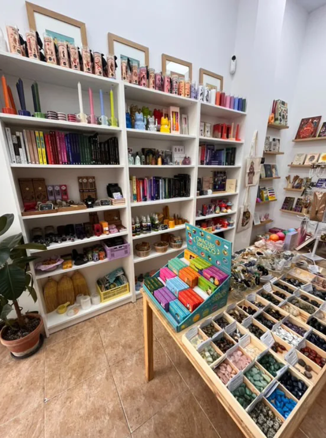 tienda de tarot barcelona, esoterismo y espiritualidad