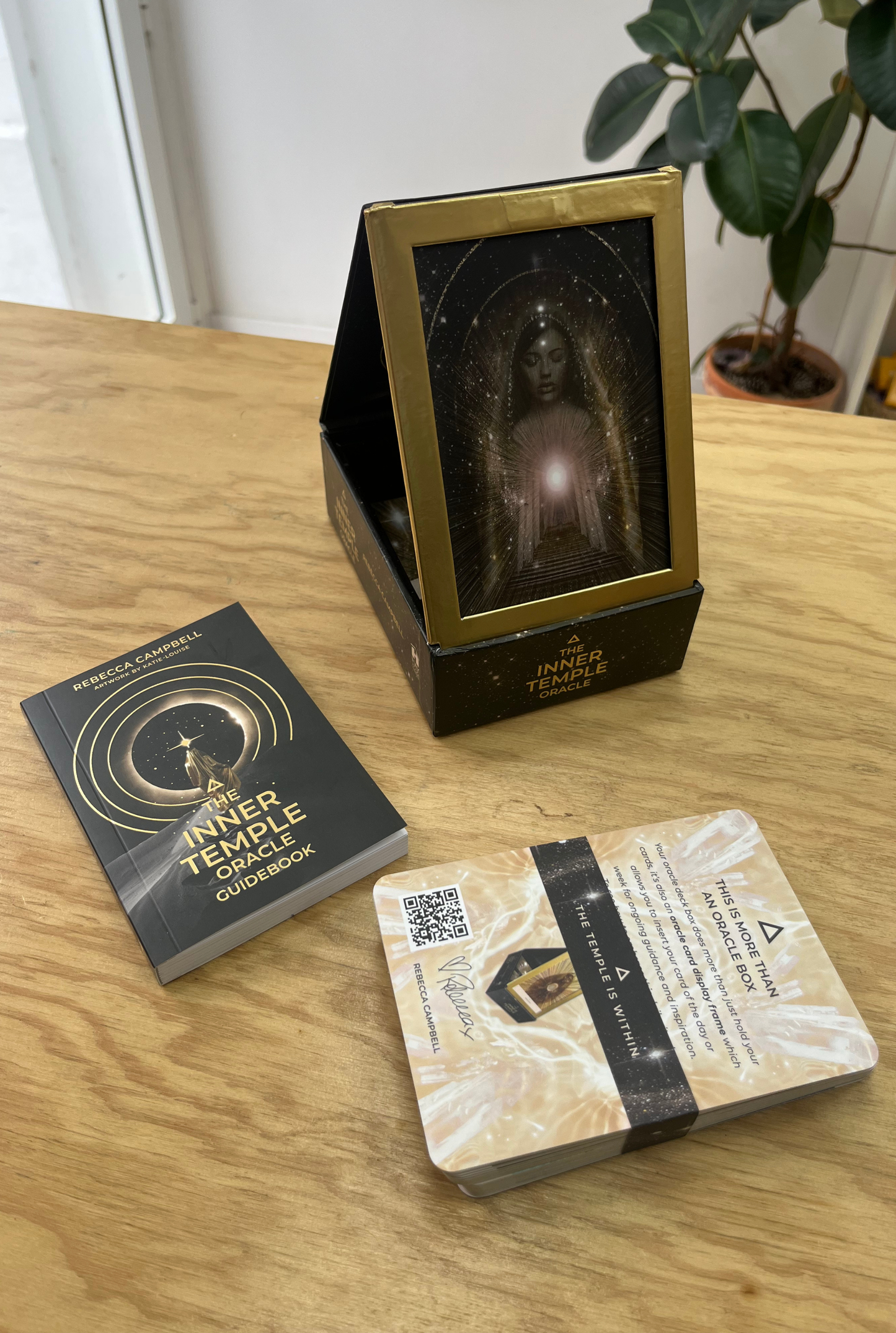 The Inner Temple oracle, Rebecca Campbell