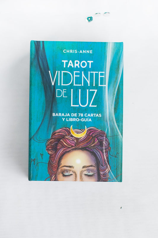 Tarot Vidente de Luz, Chris-Anne