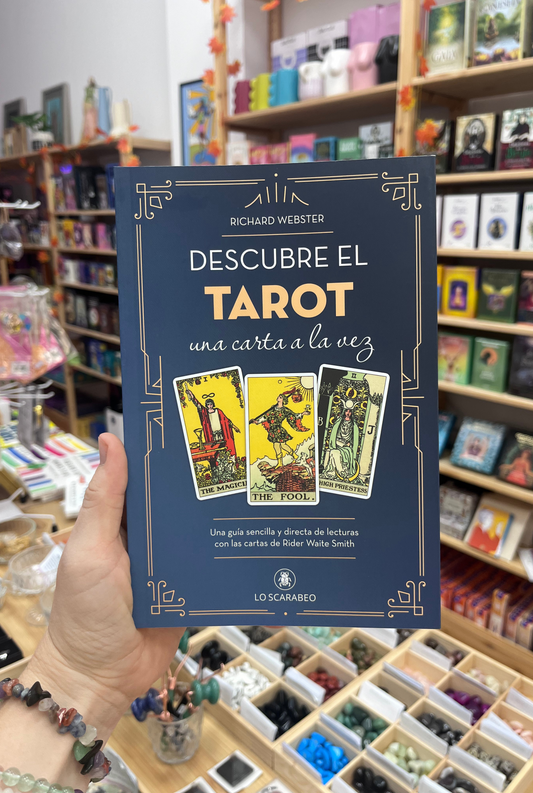 Descubre el tarot, una carta a la vez